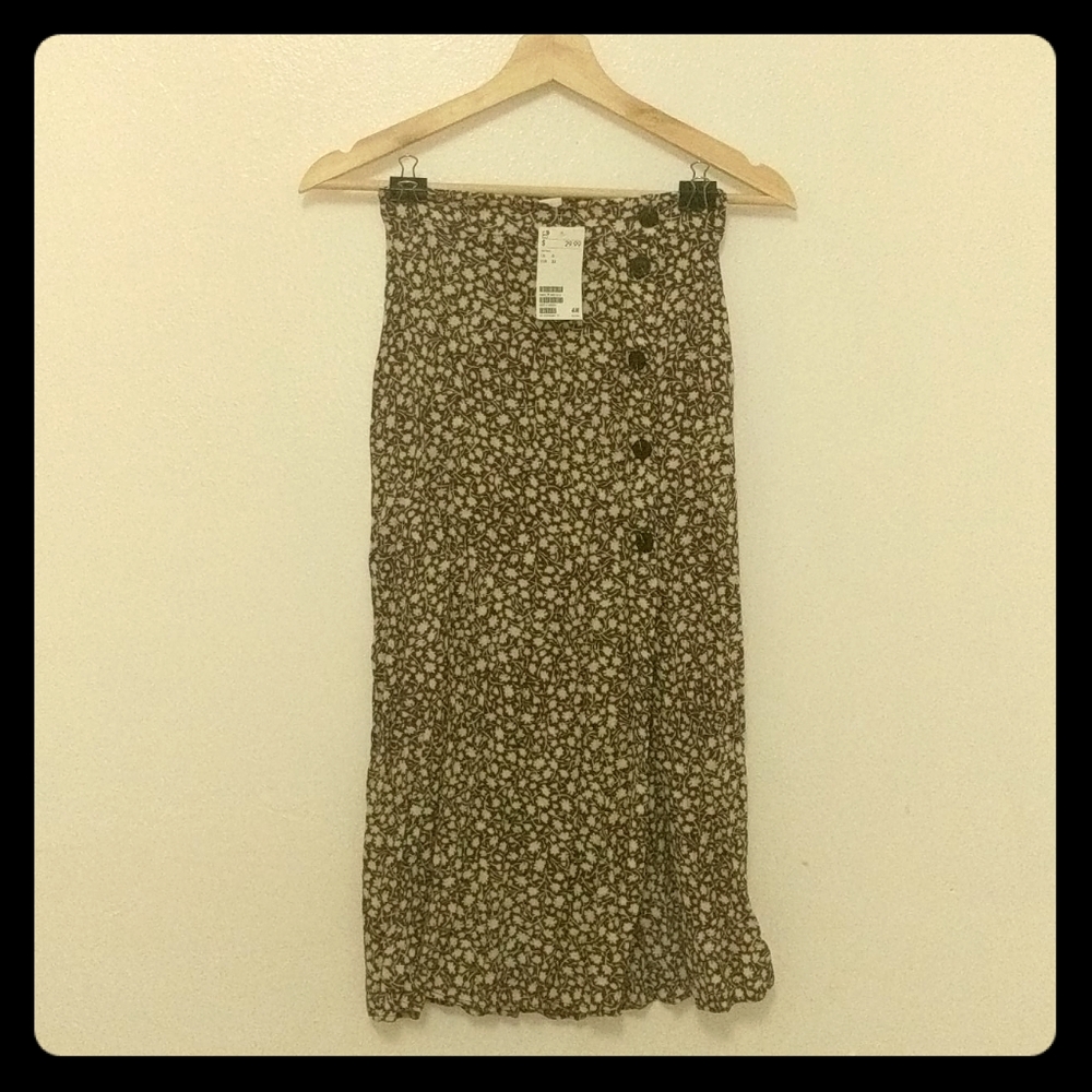 H & M Floral Mid Length Skirt